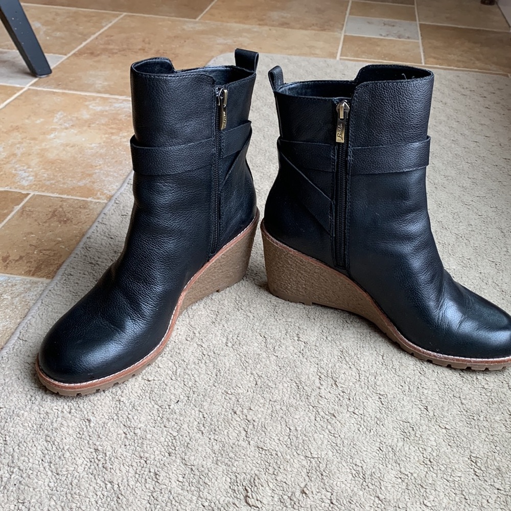 Bass Black Jayden Wedge Booties